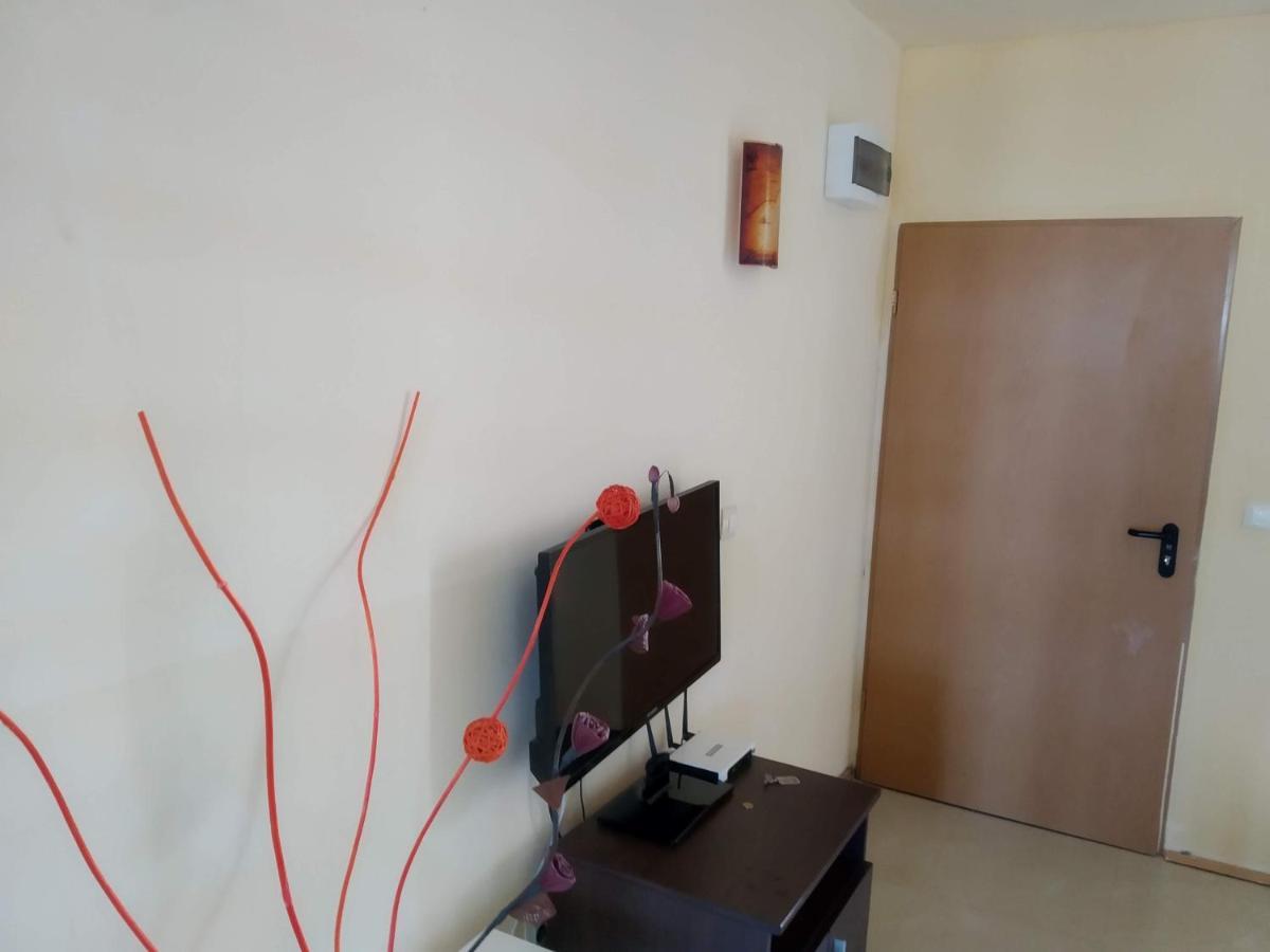 Къмпинг Градина - Garden Beach Apartments โซโซโปล ภายนอก รูปภาพ