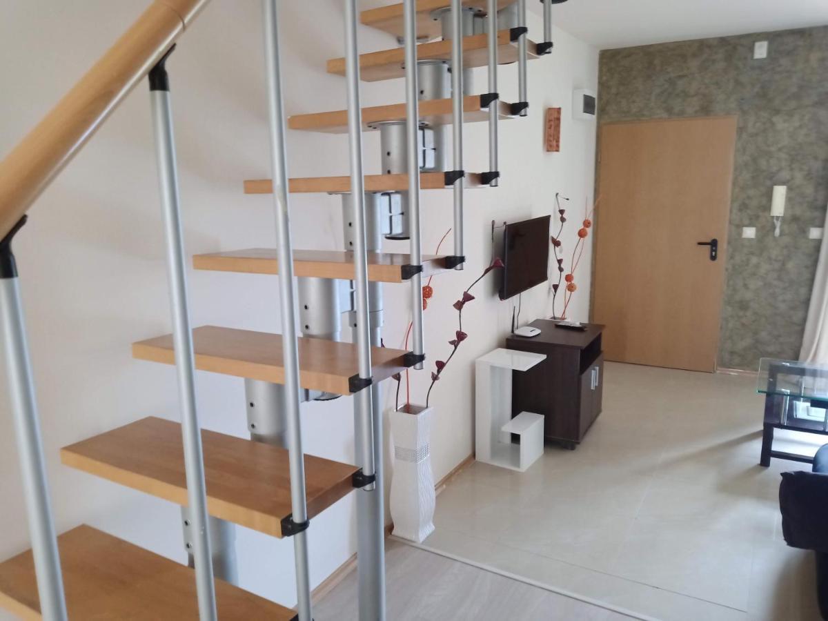 Къмпинг Градина - Garden Beach Apartments โซโซโปล ภายนอก รูปภาพ